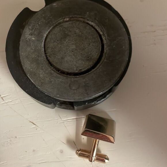 Vintage 1950s MCM Hickok USA engravable square gold tone bullet back cuff links - Picture 10 of 16